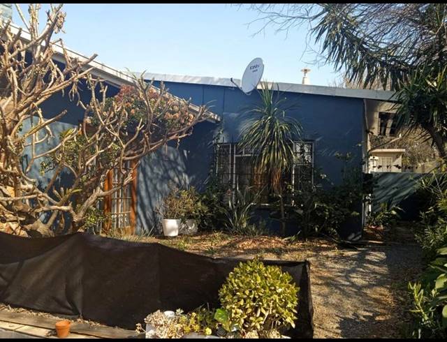 3 BEDROOM HOUSE FOR SALE IN WESTDENE